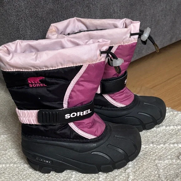 Sorel snow boots - Picture 1 of 6